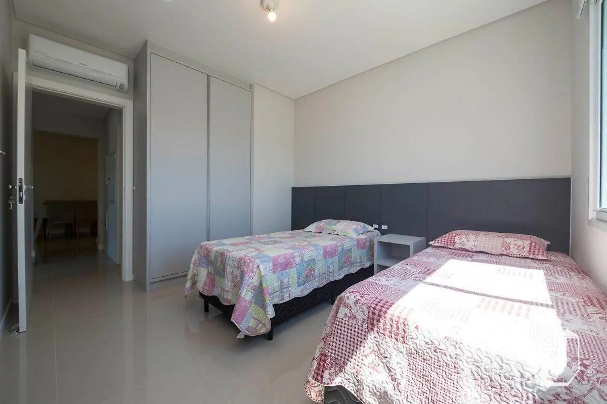 Апартаменты Apartamento Vista Para O Mar Com 02 Dormitorios Бомбиньяс Бразилия