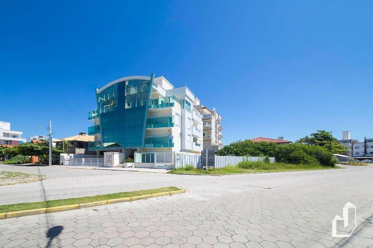 Апартаменты Apartamento Vista Para O Mar Com 02 Dormitorios Бомбиньяс